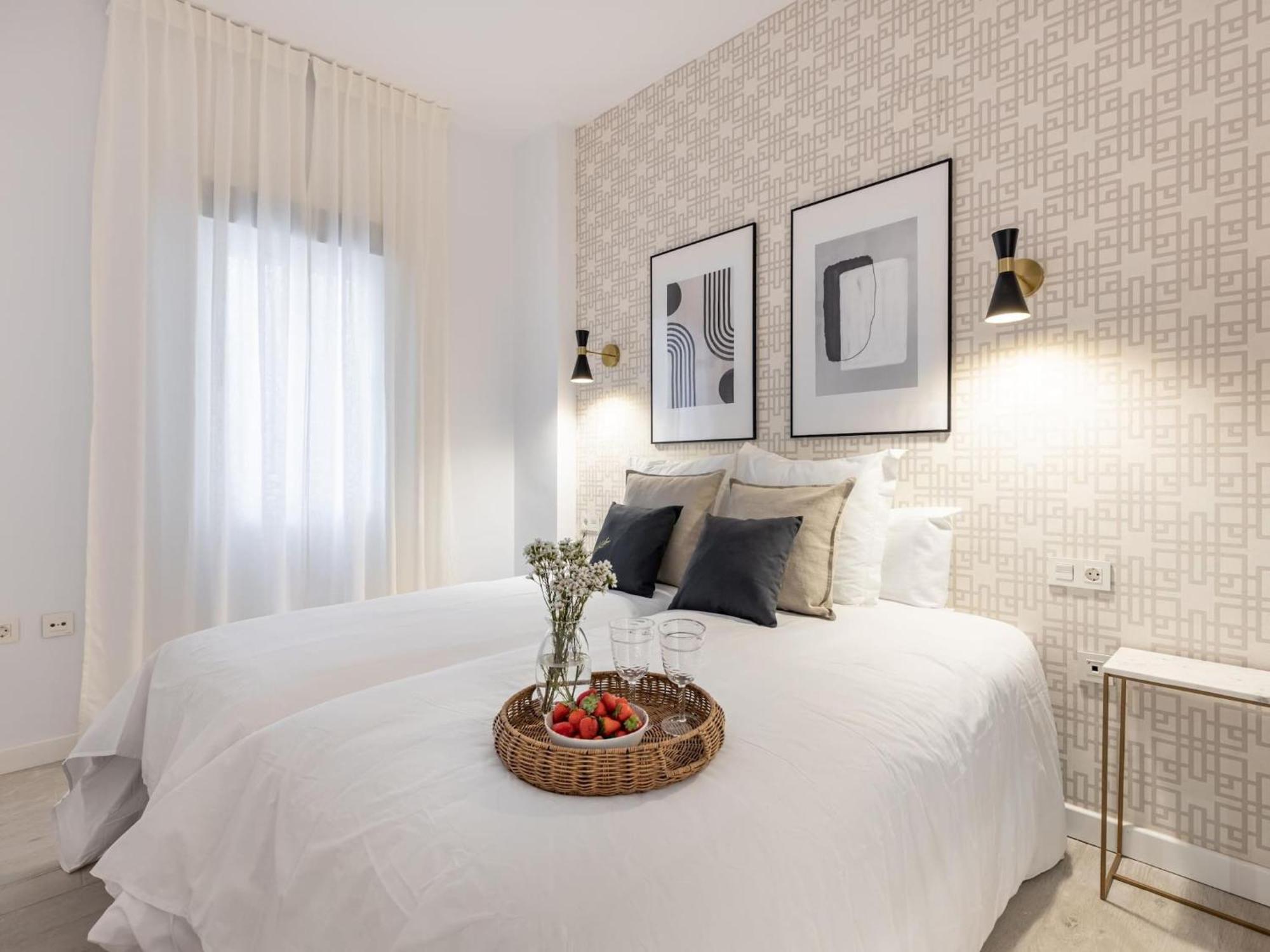 Apartment Stylish And Elegant 1 & 2 Bedroom Ii