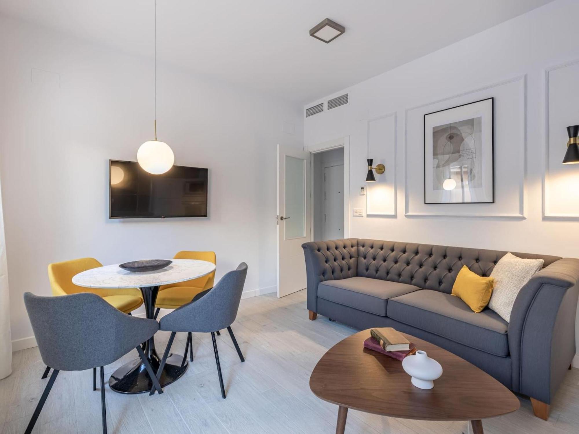 Stylish And Elegant 1 & 2 Bedroom Ii *